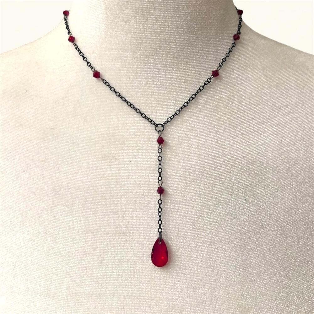 Red glass beaded drop necklace